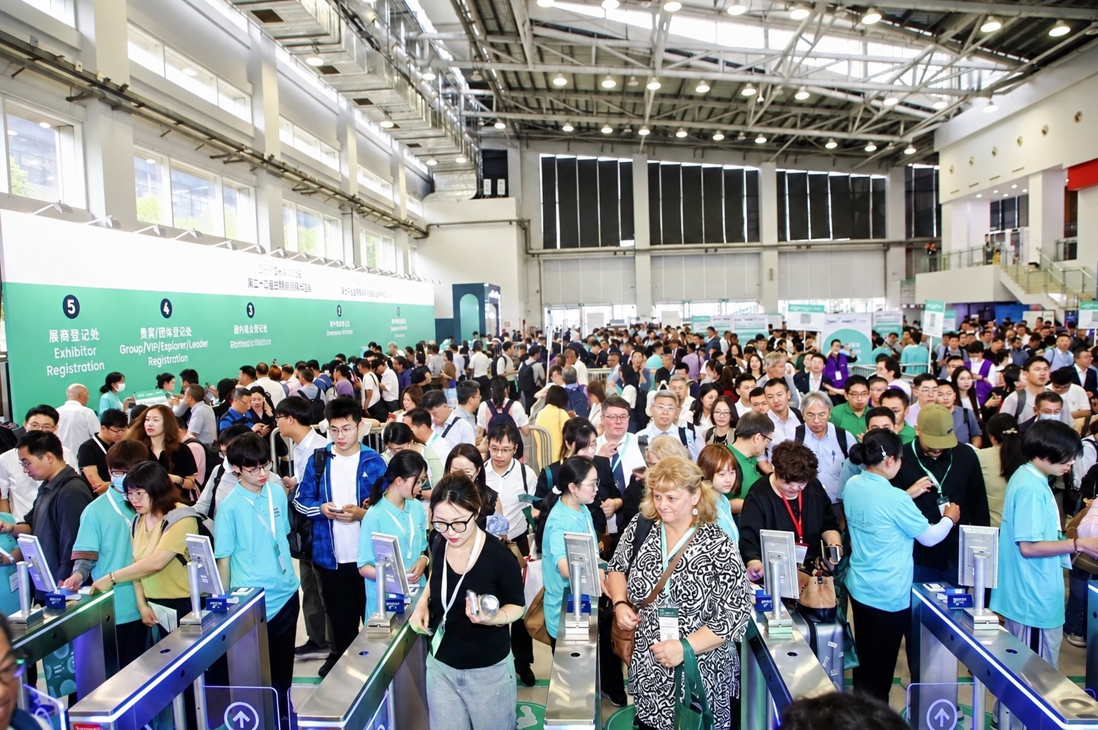 Visitors arriving at the Shanghai exhibition venue